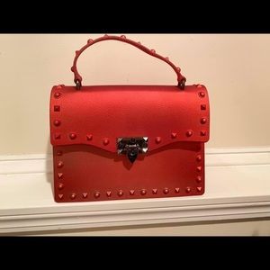 Really cute handbag.